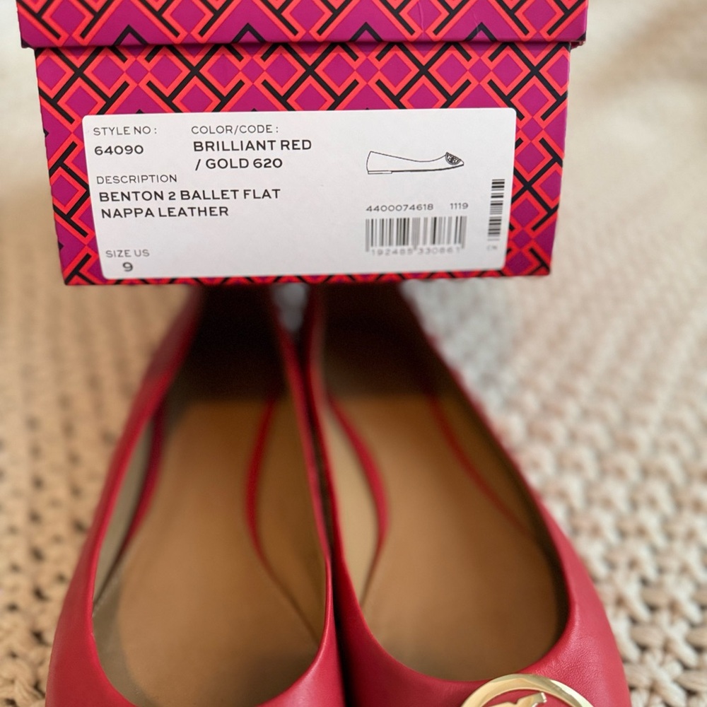 Tory Burch Red Flats with Gold Logo - Picture 5 of 5